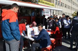 Batmanlı öğrencilerden Kızılay’a kan bağışı