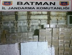 Batman’da kaçak cep telefonu ve sigara ele geçirildi