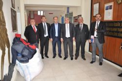 Batman’da öğrencilere kışlık mont yardımı yapıldı