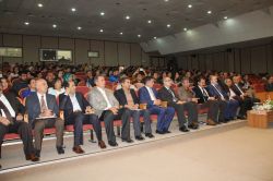 Van’da ‘Bütün Yönleriyle Öğretmen' temalı sempozyum