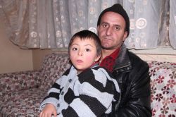 Down sendromlu çocuğu için eğitim istiyor