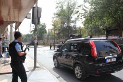 Diyarbakır’da polise saldırı