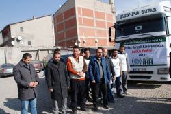 Ağrı İHH 'dan, Suriye'ye bir TIR dolusu un yardımı