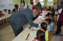 Batman’daki okullarda florid vernik uygulaması devam ediyor