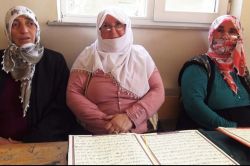 Kur'an okudukça ruhları gençleşiyor