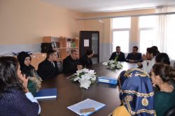 Sarı, Kiğı ilçesinde incelemelerde bulundu