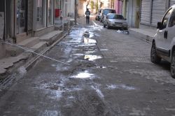 Batman halkından belediyeye yol tepkisi