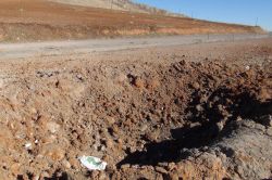 Silvan’da yola döşenen patlayıcı imha edildi