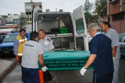 Tarsus’ta bir kişi kaldığı çadırda ölü bulundu