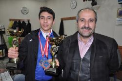 Batmanlı genç dama turnuvasında dünya ikincisi oldu