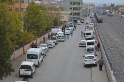 Batmanlılardan kaldırım işgaline tepki