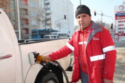 Petrol fiyatlarındaki düşüş akaryakıt satıcılarını memnun etti