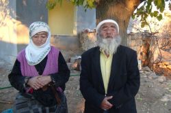 Hacc’a götürme bahanesiyle köylüleri  dolandırdılar