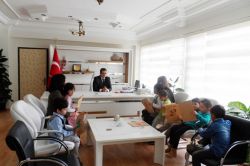 Minik gazeteciler Kaymakamla röportaj yaptı