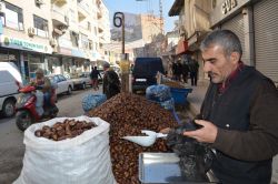 Kestane Batman’daki tezgâhlarda yerini aldı