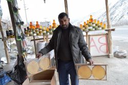 Bölgedeki olaylar nedeniyle ballar depolarda kaldı