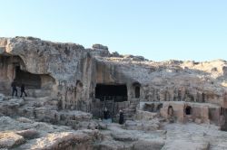 Hilar Mağaraları ziyaretçilerini tarihi yolculuğa çıkarıyor