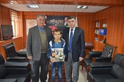 Fotoğraf yarışmasında dereceye girenlere ödülleri verildi