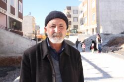 Evini lağım suyu basan vatandaş mağdur olduğunu söyledi