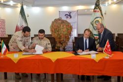 Van Valisi İran'da ‘Sınır Güvenliği’ toplantısına katıldı