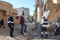 Nusaybin’de elektrik hatları onarılıyor
