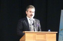 “Sosyopolitik sorunların arka planında dinsel kopuş var”