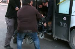 Şehir içi otobüsleri engellilere sorun oluşturuyor