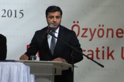 Demirtaş yine çukur ve barikatları savundu