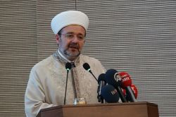 Görmez,"İslam dünyası tarihinin en zor döneminden geçiyor"