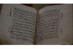 700 yıllık el yazması Kur'an-ı Kerim yoğun ilgi görüyor