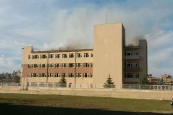 “Diyarbakır’da sağlık kurumları hedef alınıyor”