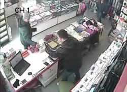 ‘Tırnakçılık’ anı kameralara yansıdı