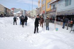 Ağrılılardan belediyeye tepki