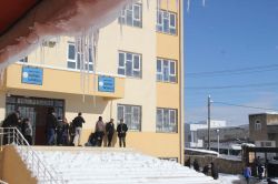 Midyat’ta okullar tatil edildi