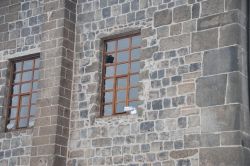 Ulu Cami'nin hedef olmasına tepki gösterildi