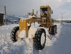 Van-Bahçesaray Karayolu ulaşıma kapandı