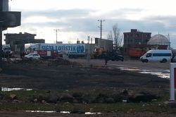 İdil'de bir TIR yakıldı