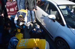 Otomobilin çarptığı yaşlı adam ağır yaralandı