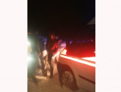 Mahsur kalan sağlık ekibini köylüler kurtardı