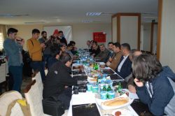 Ağrı Valisi gazetecilerle bir araya geldi