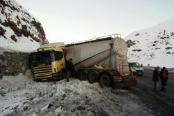 Buzlanma nedeniyle maddi hasarlı kaza