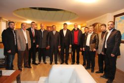 Turizmcilerden Vali Koçak’a ziyaret