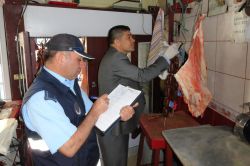 Tarsus’ta at eti kullanılarak yapılan sucuk ele geçirildi