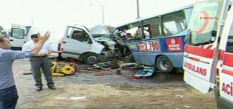 D-100 Karayolunda Kaza-foto