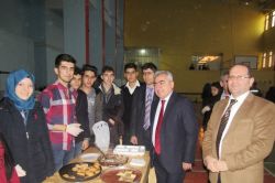 Yetim ve fakir öğrenciler için kermes düzenlendi