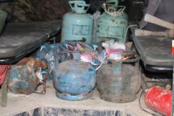 Silopi’de ele geçirilen patlayıcılar imha ediliyor