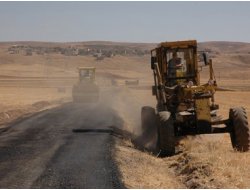 Batman'da Köy Yolları Onarım Çalışmaları Devam Ediyor