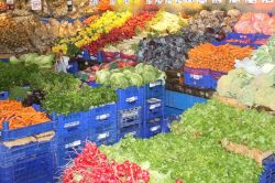 Meyve ve sebze fiyatları tavan yaptı