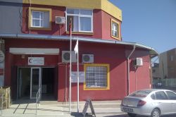 Doktorun aracına molotof ve kurşun bırakıldı