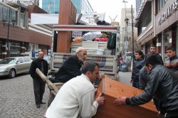 Diyarbakır halkı eşyalarını kurtarmak için Sur’a dönüyor video